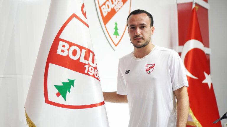Atalay Babacan ilk üç yıllık sözleşme imzalandı